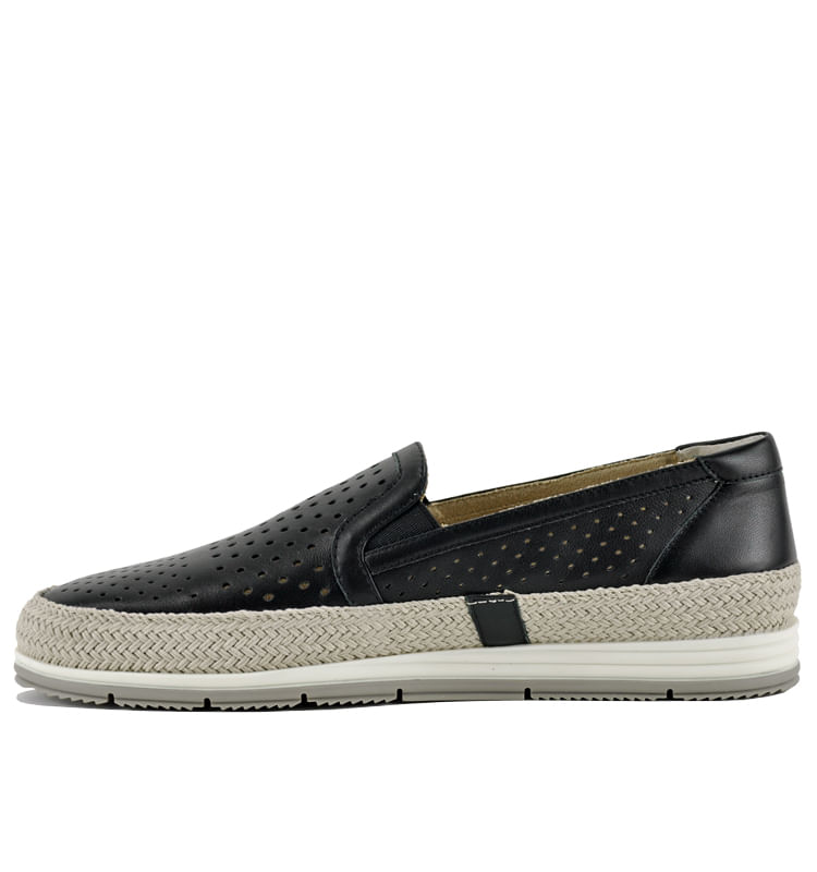 Qabic Perforated Leather Closed Flat | Closed Flats