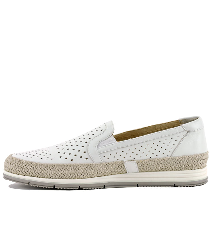 Qabic-Perforated-Leather-Closed-Flat-6-White-3