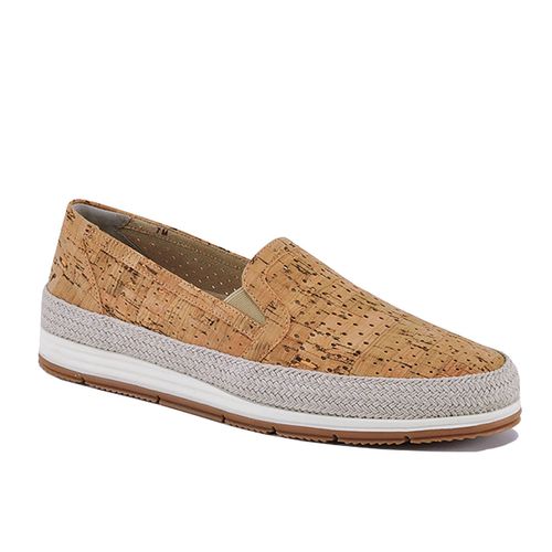 Qabic Perforated Leather Closed Flat