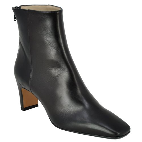 Fransisco Leather Heel Boot